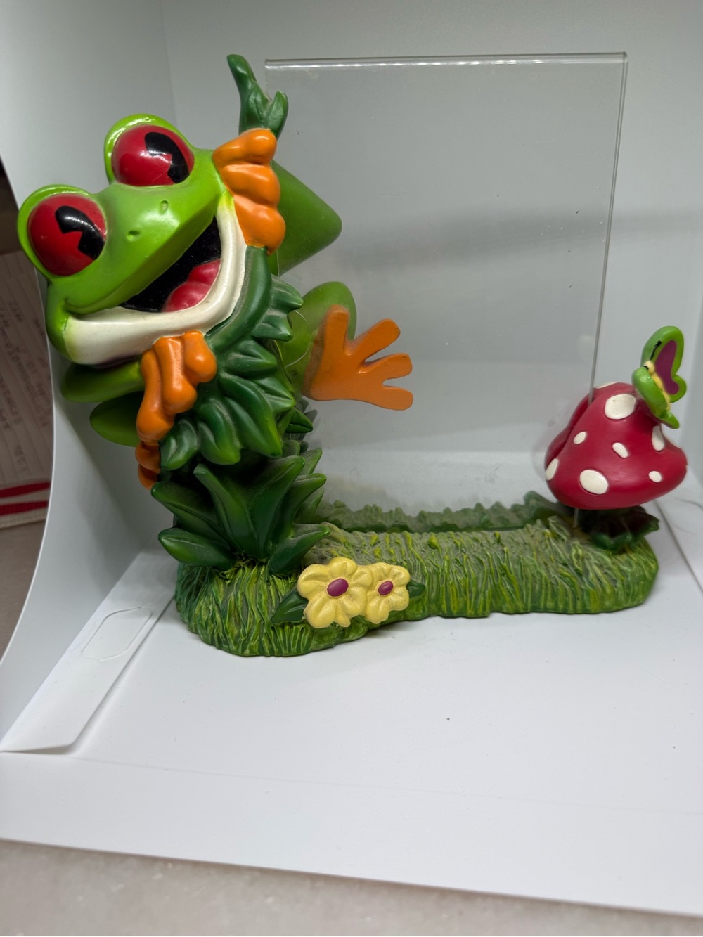 Vintage Rainforest Cafe Frog and Mushroom Frame
